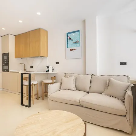 Bright Scandi-style With Stunning Garden Views Appartamento Marbella