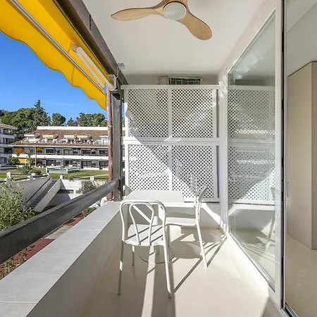 Bright Scandi-style With Stunning Garden Views * Marbella
